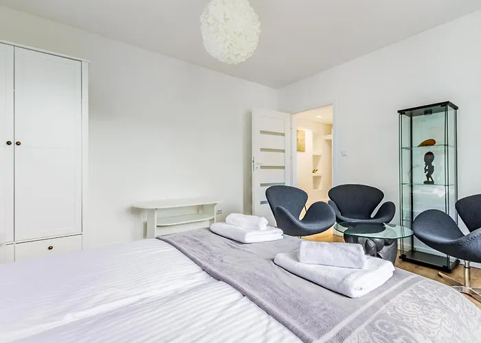 Peak - Park Szczesliwicki, Blue City, Dworzec Zachodni, Lotnisko, Metro Warszawa