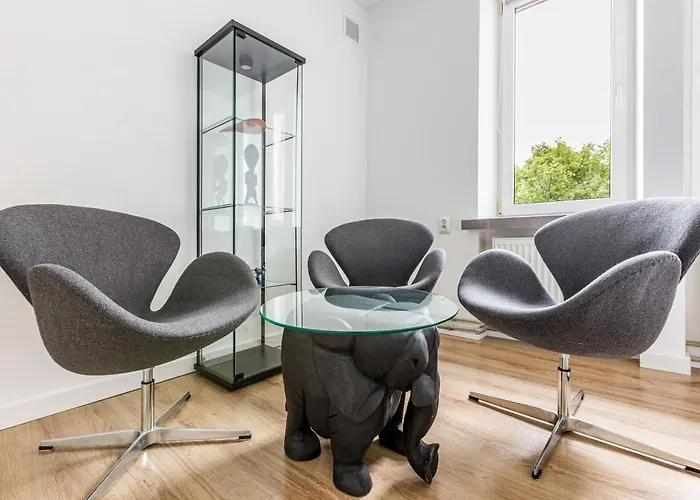 Peak - Park Szczesliwicki, Blue City, Dworzec Zachodni, Lotnisko, Metro Lejlighed