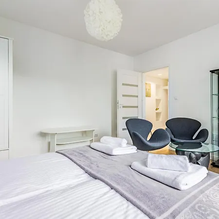 Peak - Park Szczesliwicki, Blue City, Dworzec Zachodni, Lotnisko, Metro Варшава