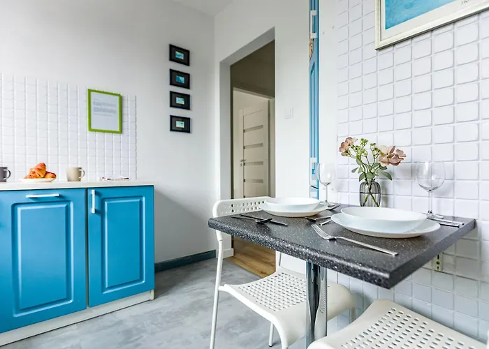 Peak - Park Szczesliwicki, Blue City, Dworzec Zachodni, Lotnisko, Metro *